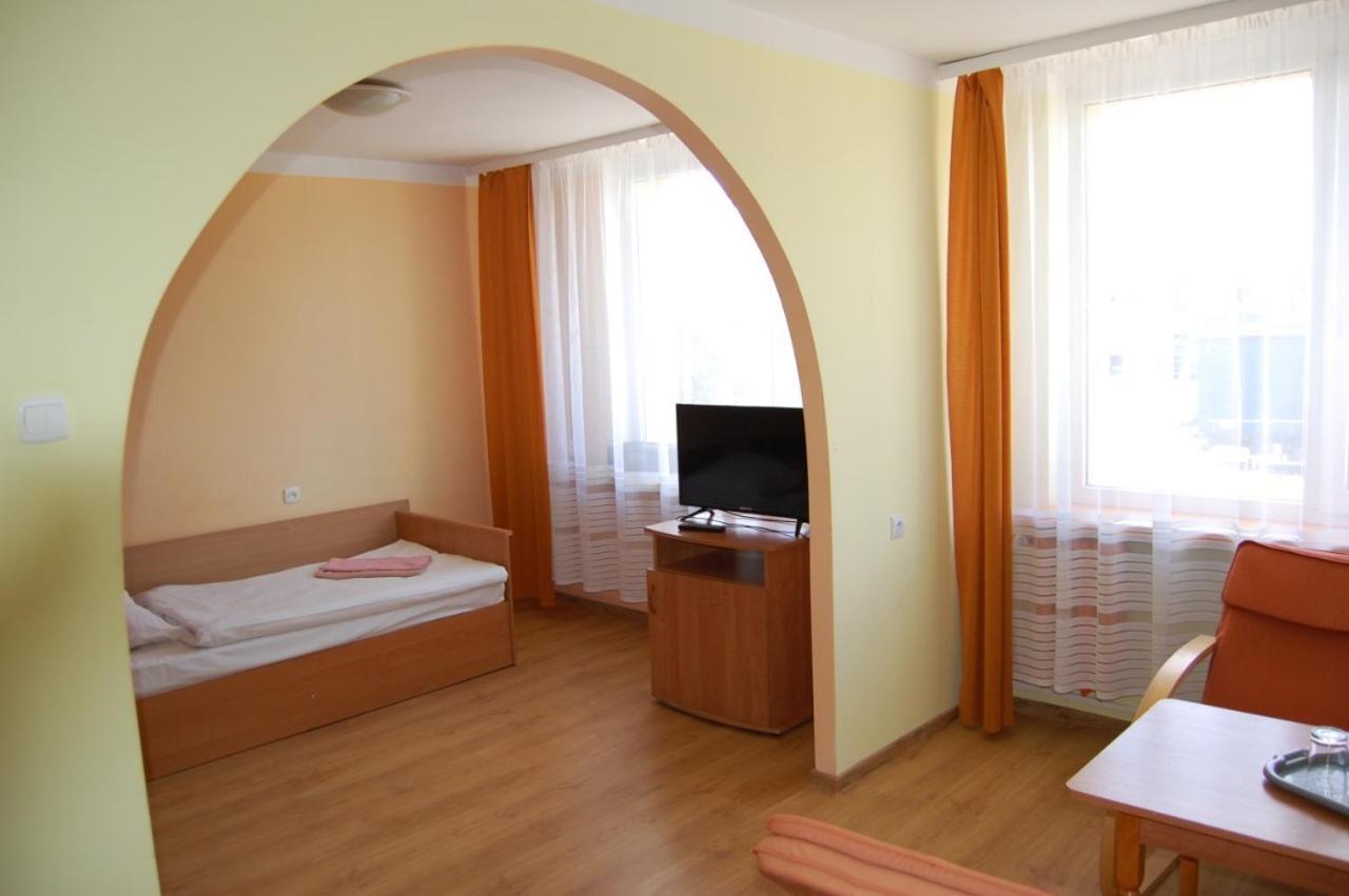 Hotel Slupsk Bagian luar foto