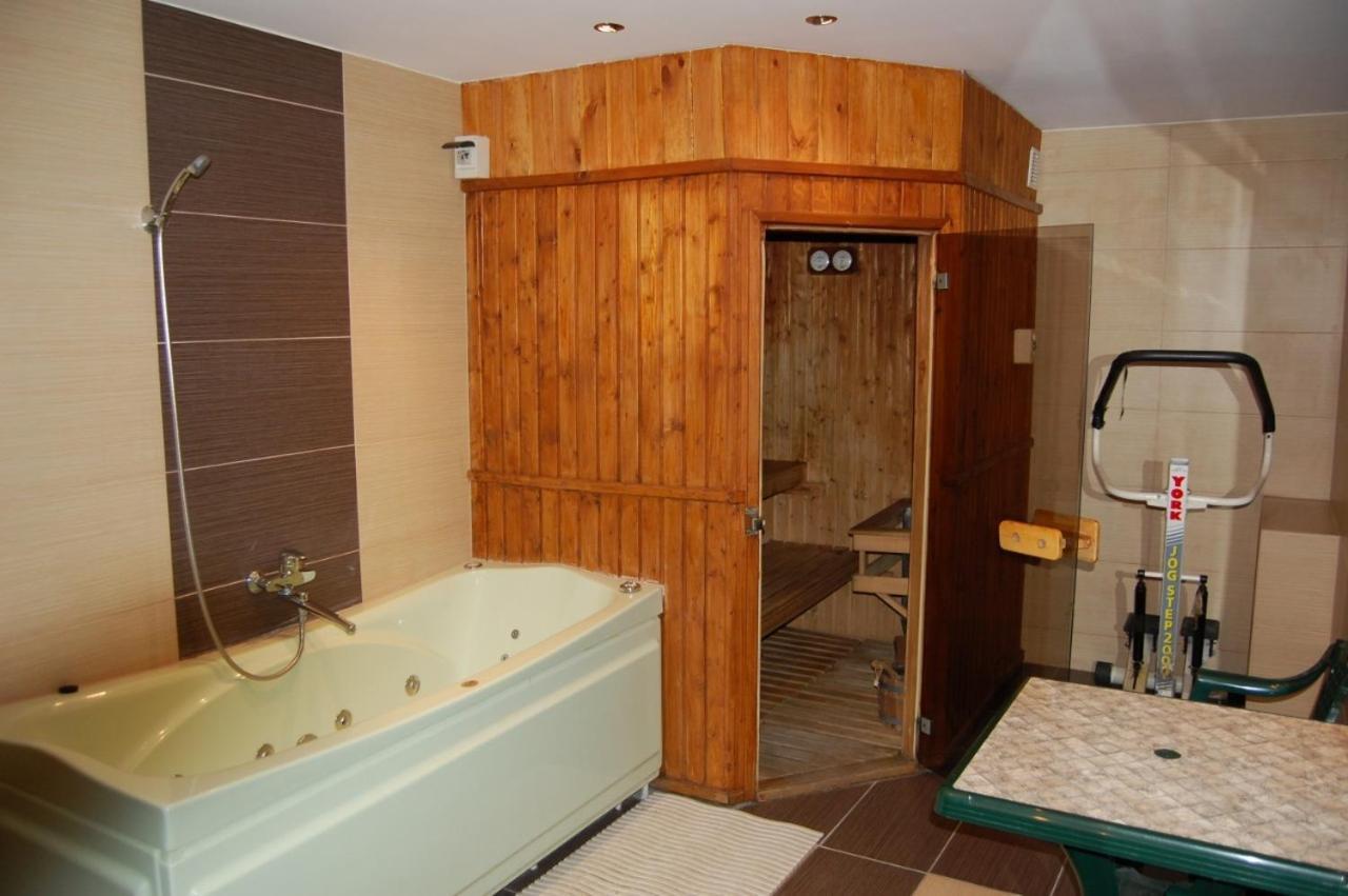 Hotel Slupsk Bagian luar foto